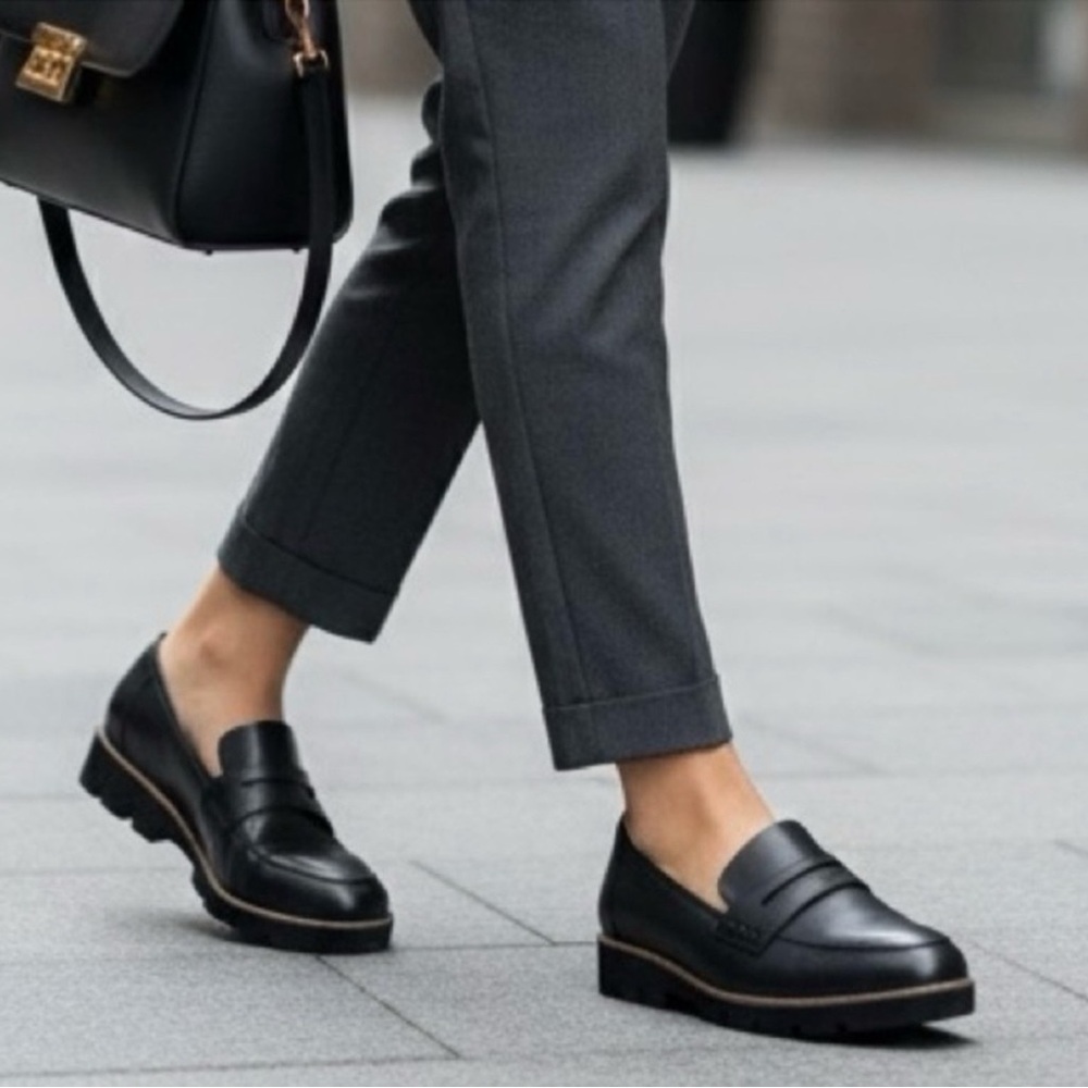 VIONIC Cheryl II Black Leather Lug Sole Loafers | Women’s Size 9.5 NWOB